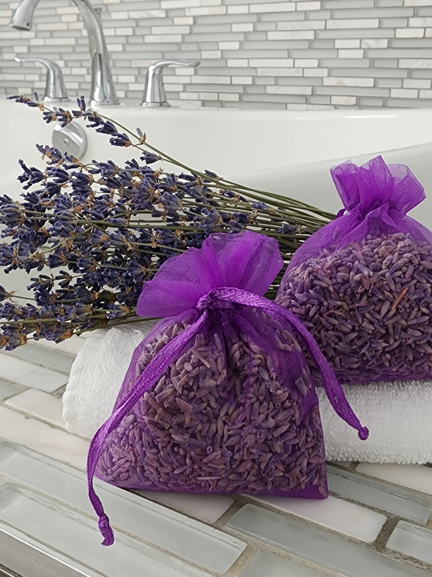 Lavender Bliss Sachet: Natural Aromatherapy for Relaxation and Serenity