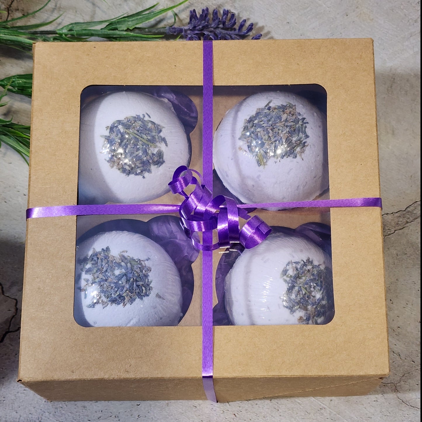 Luxurious Lavender Aromatherapy Bath Bombs - Set of 4